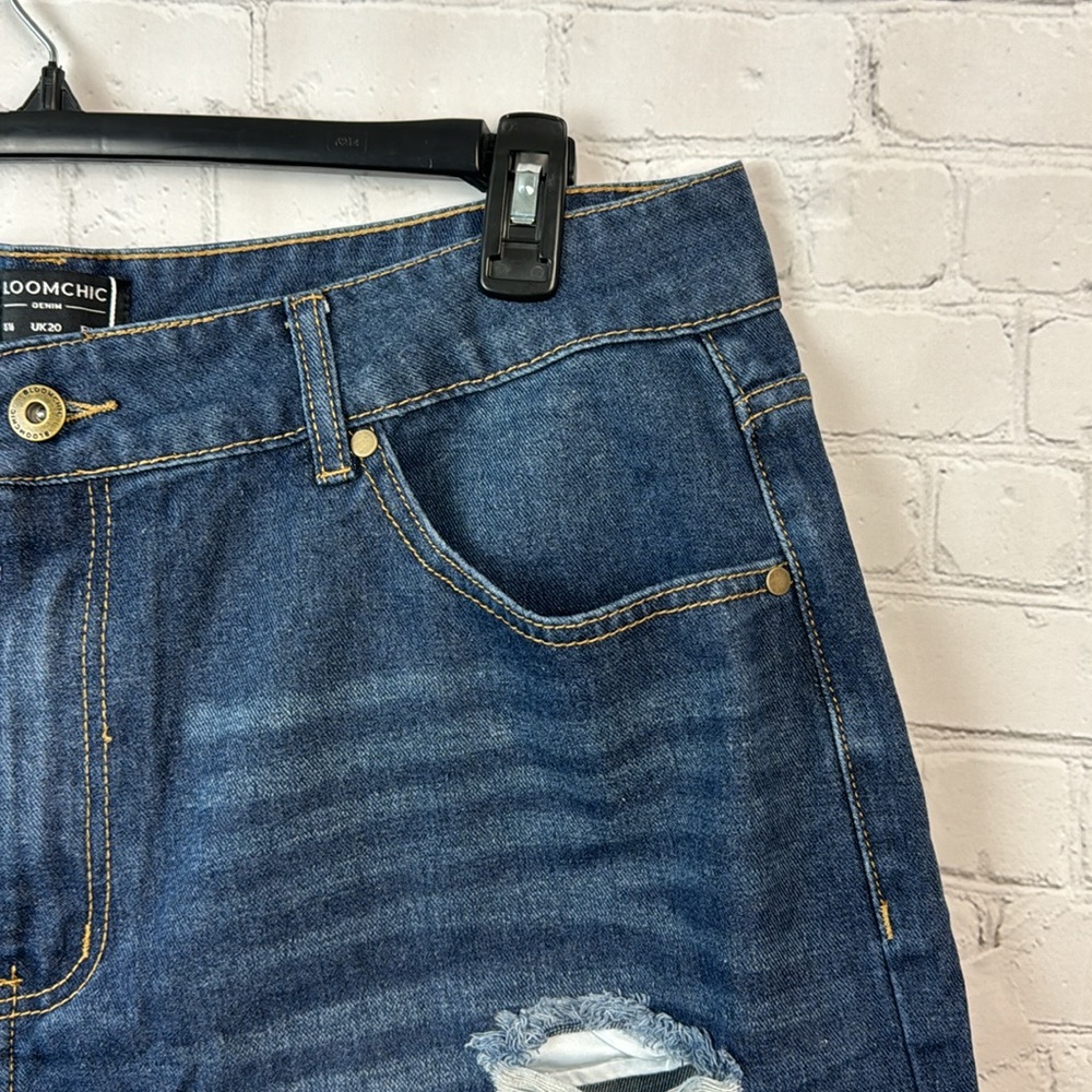 BloomChic High Rise Medium Wash Distressed Rolled Hem Jean Shorts Plus Size 16 - Picture 3 of 5